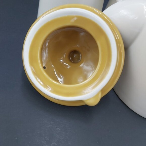 Tim Hortons Always Fresh 006 Limited Edition 2 Mugs and Teapot with Lid Set - Picture 11 of 12